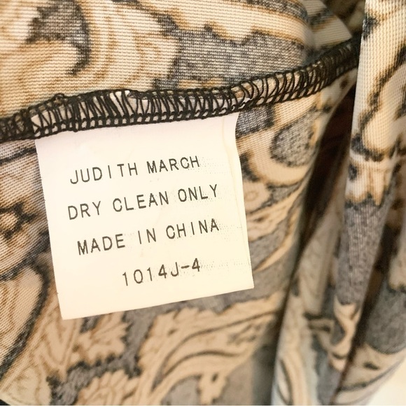 𝅺JUDITH MARCH Velvet Lace Fringe Gold Black Kimono Size Small - Picture 7 of 7